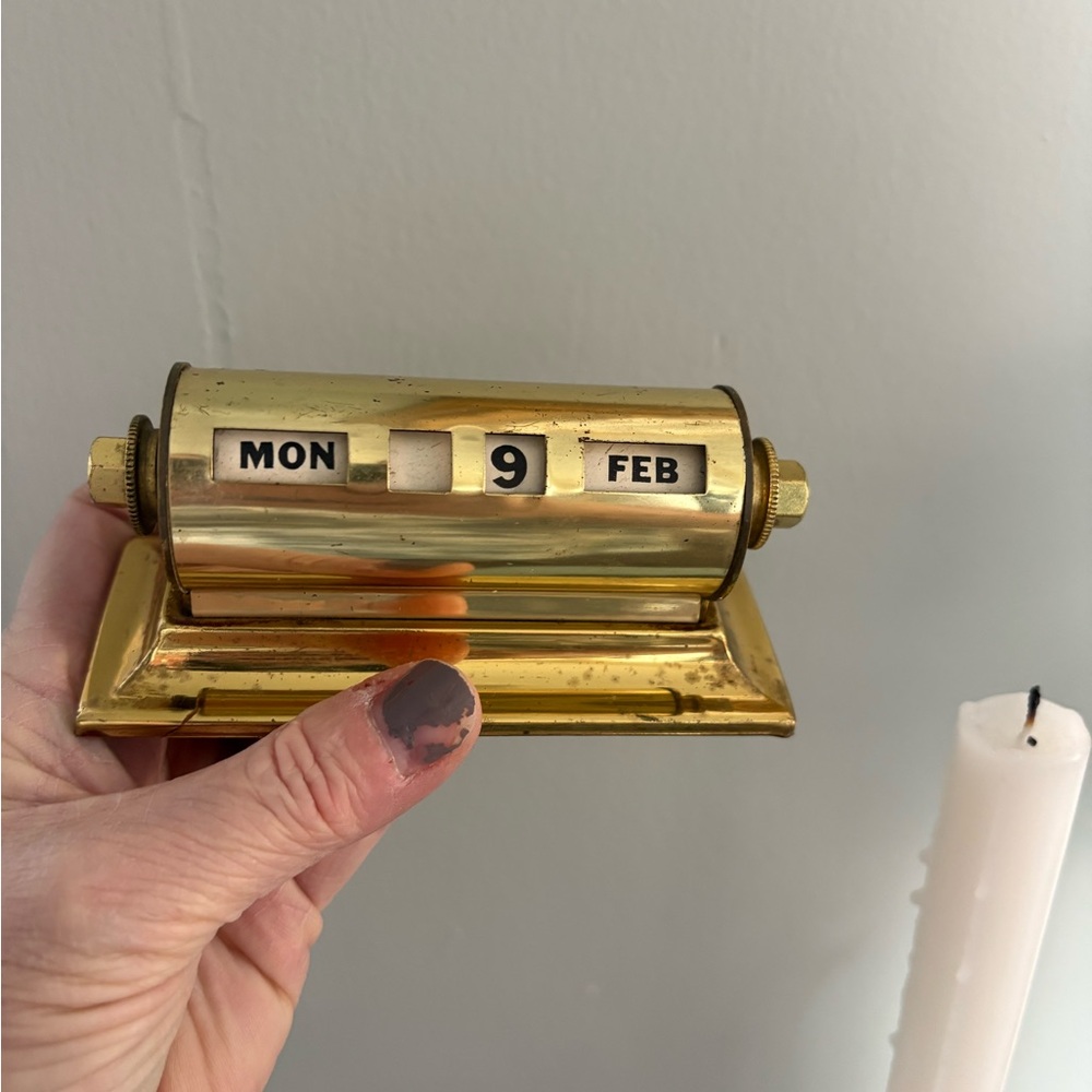 Metal Library Desk Calendar - Picture 13 of 16